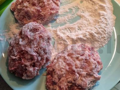 Namų kotletai iš kiaulienos ir jautienos Žingsnis 3