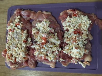 Vištienos filė ritinėliai su varške, sūriu ir prieskoniais Žingsnis 3