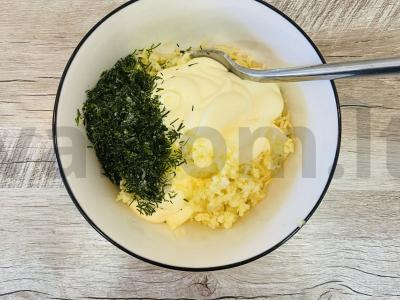 Smulkintos vištienos kotletai su sūrio padažu Žingsnis 5