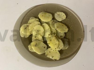 Namų bulvių traškučiai su itališkais prieskoniais Žingsnis 5