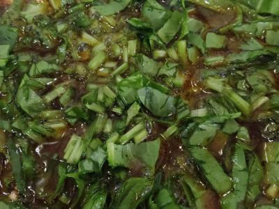 Žaliasis šaltibarščiai su pomidorų tyrė Žingsnis 5