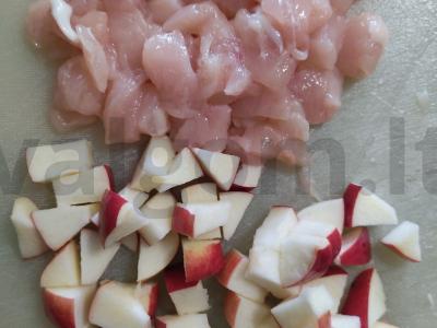 Salotos su vištiena ir obuoliu Žingsnis 1