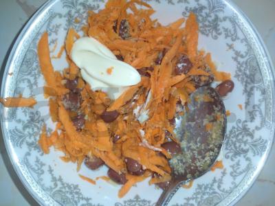 Pupelių salotas su morkomis ir riešutais Žingsnis 4