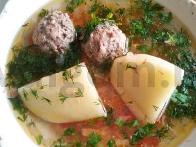 Sriuba su meatballs ir šviežiais žalumynais Žingsnis 6