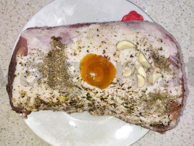 Kiauliena blizgiame terijaki padaže Žingsnis 1