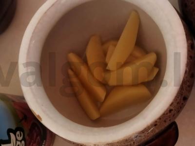 Harcho su raudona konservuota pupelėmis Žingsnis 1