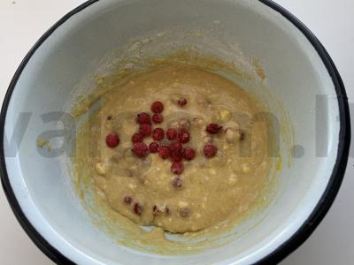 Avižiniai sausainiai su raudonaisiais serbentais Žingsnis 5