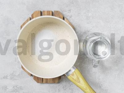 Sūdyti agurkai su česnaku ir krapais Žingsnis 1