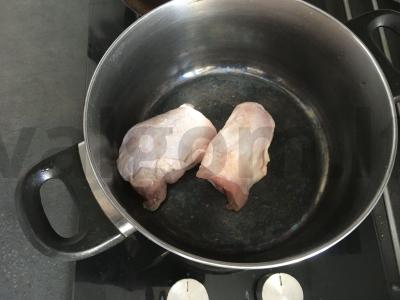 Vištienos makaronai su žolelėmis Žingsnis 1