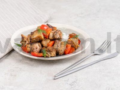 Šašlykas iš kiaulienos lėtojoje viryklėje pagrindine nuotrauka