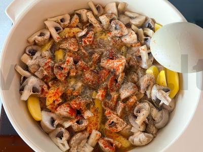 Kiaulienos kaklas su grybais ir pupelėmis terijaki padaže Žingsnis 3