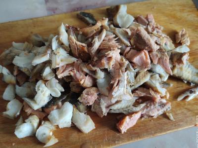 Namų žuvienė iš baltos ir raudonos žuvies Žingsnis 6