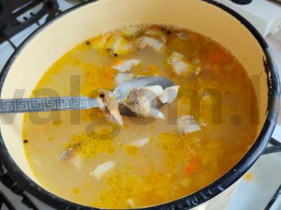 Namų žuvienė iš baltos ir raudonos žuvies Žingsnis 7