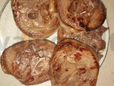 Marinuota kalakutienos blauzda, kepta su bulvėmis Žingsnis 3