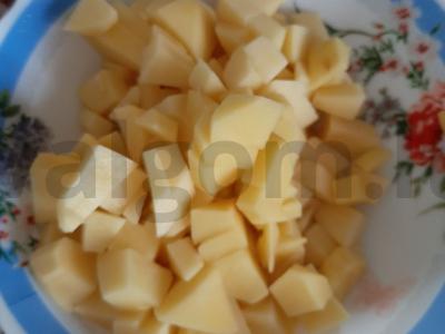 Klasikinė mišri solyanka su dešra ir vištiena Žingsnis 1