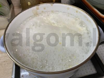 Pšeniška košė su kriaušėmis ir slyvomis Žingsnis 4