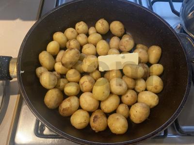 Jauni bulvės su česnaku Žingsnis 2