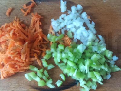 Sriuba su meatballs ir grikių kruopomis Žingsnis 1