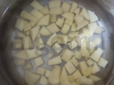 Sriuba su meatballs ir grikių kruopomis Žingsnis 2