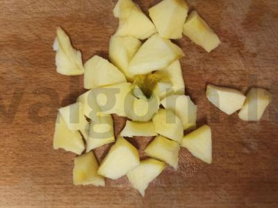 Obuolių tyrė su gabaliukais Žingsnis 1