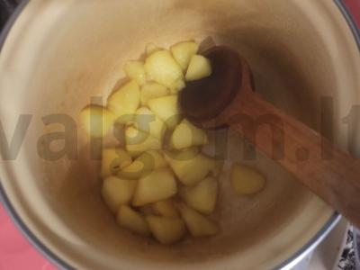 Obuolių tyrė su gabaliukais Žingsnis 3