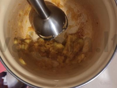 Obuolių tyrė su gabaliukais Žingsnis 4