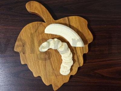 Vaisių kokteilis su vyšniomis ir bananais Žingsnis 1