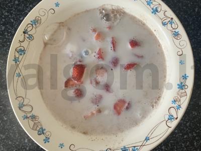 Lino košė su braškėmis pusryčiams Žingsnis 3