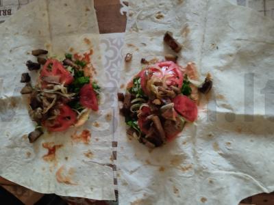 Aštri šašlykinė su jautienos liežuviu, gruziniška adžika ir tilziter sūriu Žingsnis 3