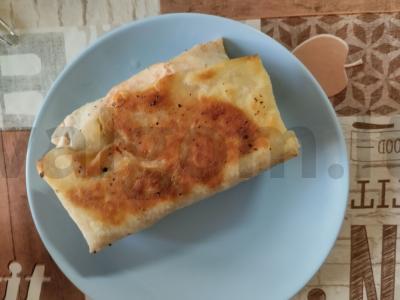 Aštri šašlykinė su jautienos liežuviu, gruziniška adžika ir tilziter sūriu pagrindine nuotrauka