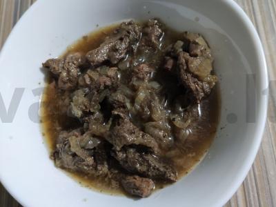 Farfalle makaronai su veršiena savo sultyse Žingsnis 3