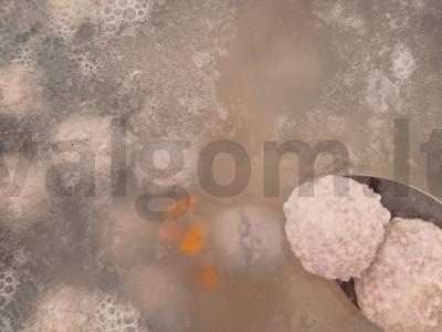 Rūgštynių sriuba su kiaulienos kukuliais Žingsnis 4