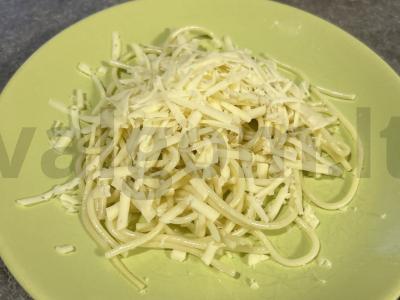 Spagečiai su sūriu pagrindine nuotrauka