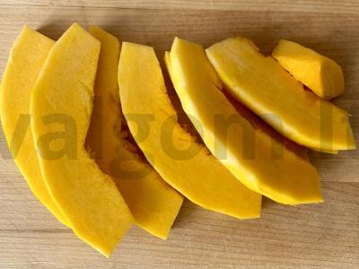 Kepta moliūgų su cinamonu ir cukrumi Žingsnis 1