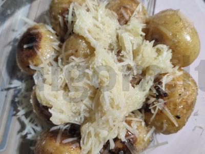 Jauna bulvė su sūriu ir česnaku „Įmonės siela“ pagrindine nuotrauka