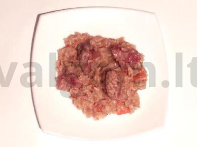 Namų plovas su rudais ryžiais pagrindine nuotrauka