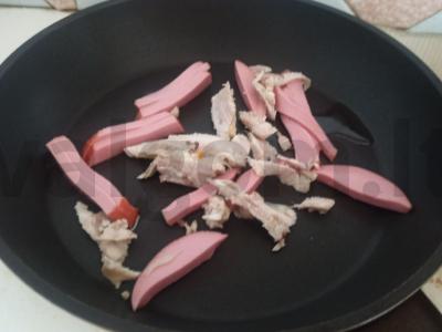 Šiltas salotas su kiauliena ir sojų padažu Žingsnis 1