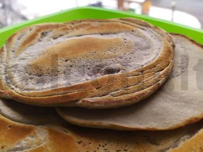 Žaliosios grikių miltų blynai pagrindine nuotrauka