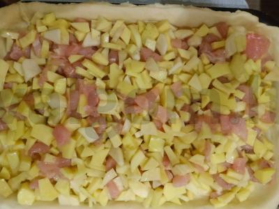 Vištienos pyragas ant trupininio tešlos Žingsnis 4