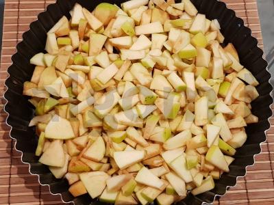 Šarlotė su spanguolėmis Žingsnis 3