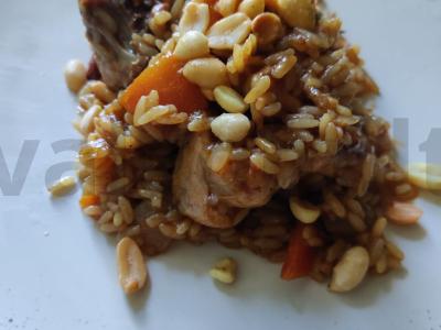 Abchazų plovas su vištiena pagrindine nuotrauka