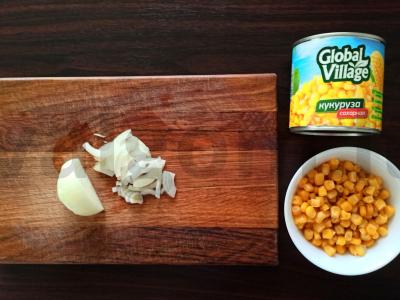 Šalotinis salotas su kumpiu ir kukurūzais Žingsnis 2