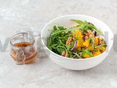 Salotos su apelsinu, gorgonzola ir riešutais Žingsnis 3