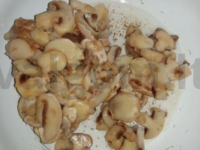 Makaronai su grybais ir šonine Žingsnis 1