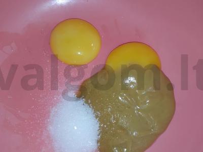 Majonezas su vištienos tryniais ir garstyčiomis Žingsnis 1