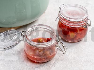 Žalioji uogienė iš agrastų su vyšnių lapais Žingsnis 4