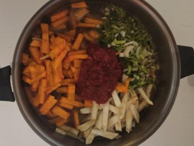 Vegetariškas grybų sriuba su kruopomis ir daržovėmis Žingsnis 5