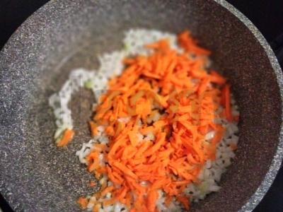 Burokėlių sriuba su vištiena Žingsnis 3