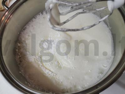 Tortas „Šerkšnas“ su avietėmis Žingsnis 2