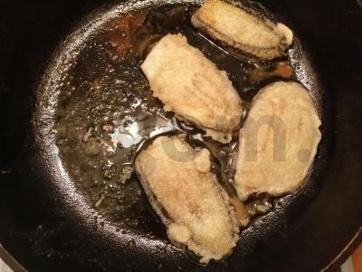 Baklažanų ritinėliai su pomidoru Žingsnis 4